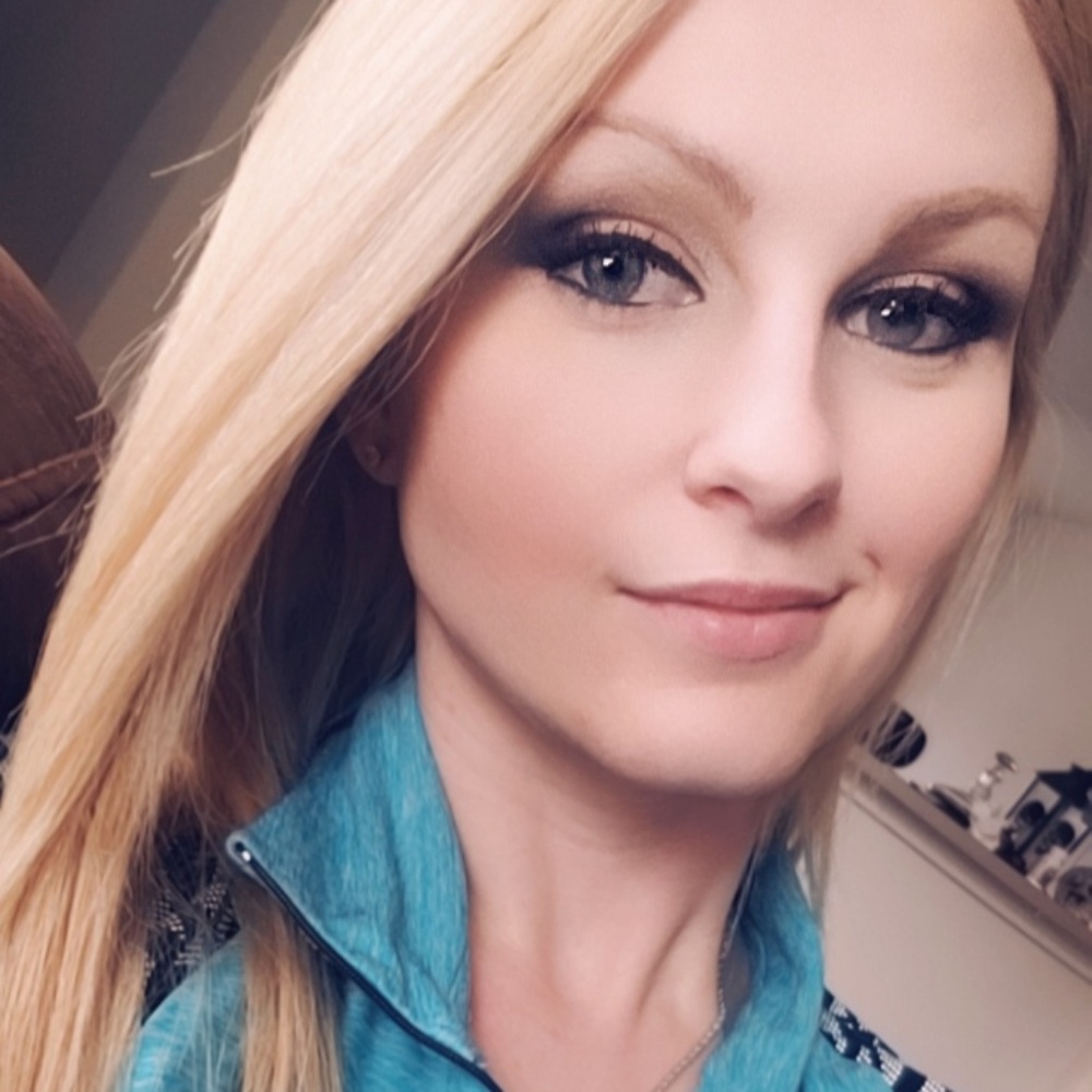 Meet your Posher, Gina